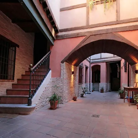 Don Quijote Apartment *